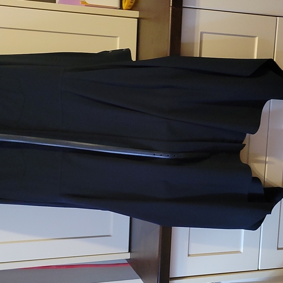 Elie Tahari navy shirtdress with handkerchief hem - Picture 2 of 10